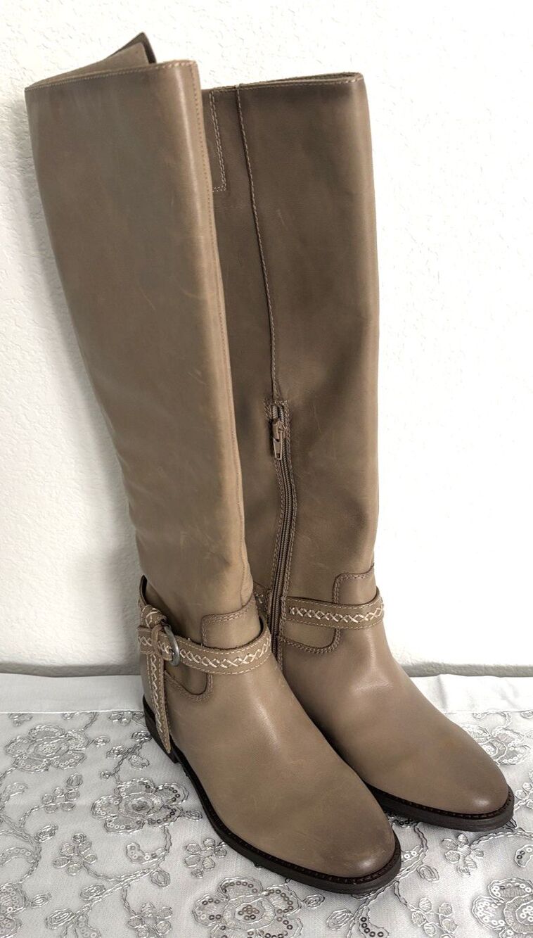 Lucky Brand Maltet Tall Buckle Riding Boot Silver Cloud Leather 8M Grayish Beige